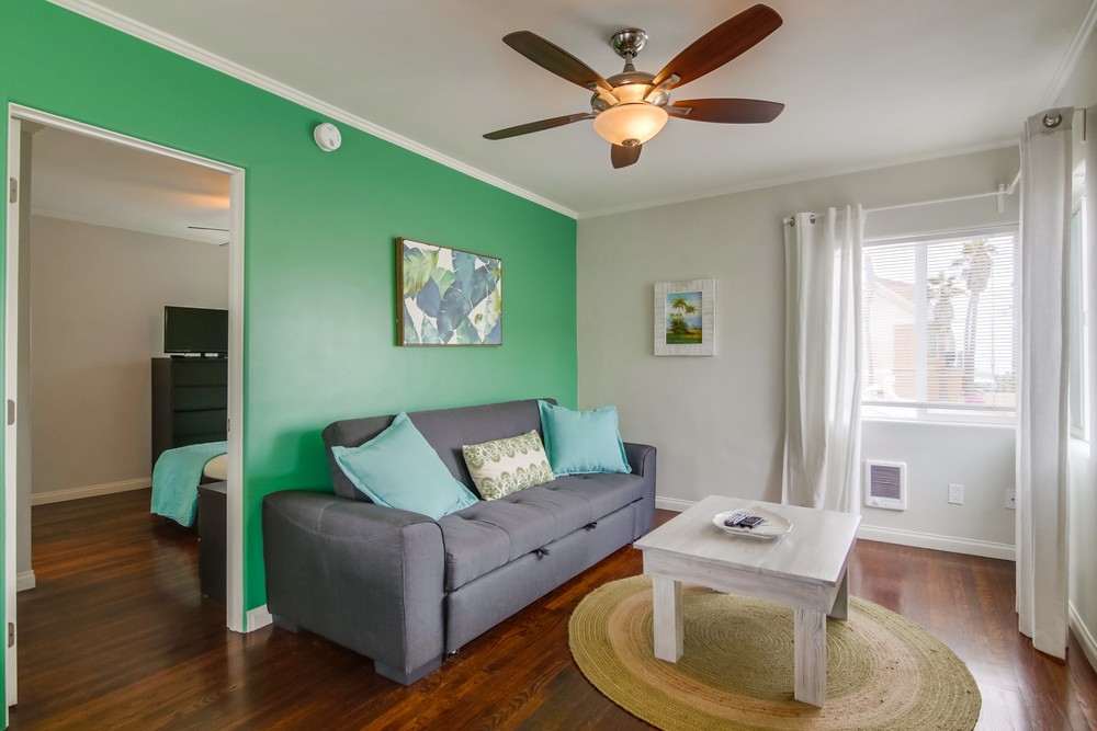 Virtual tour photo 5 of 34 for 807 Manhattan Ct