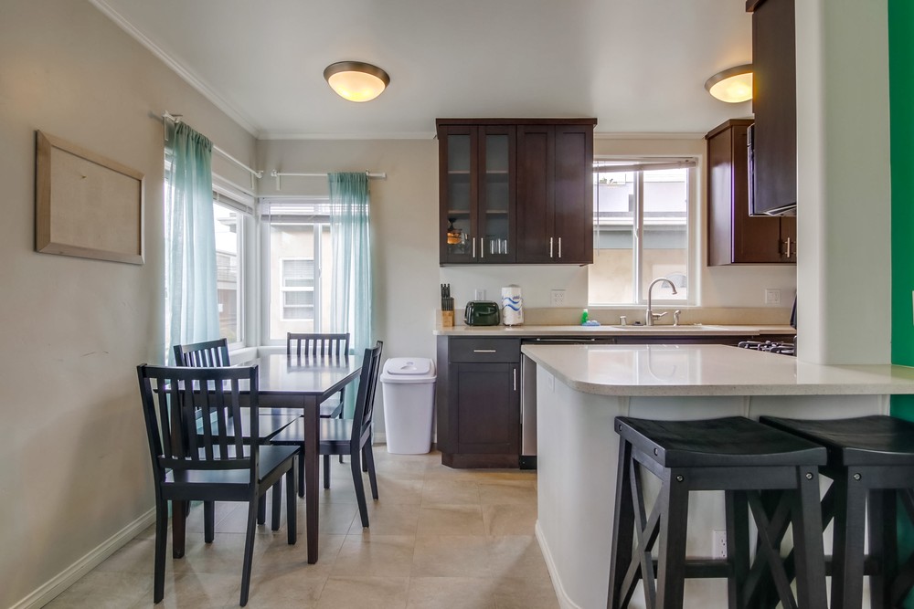 Virtual tour photo 15 of 34 for 807 Manhattan Ct