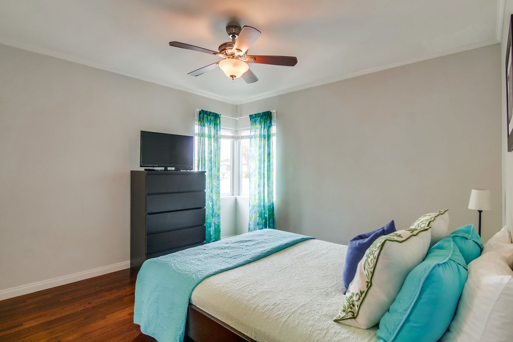 Virtual tour photo 30 of 34 for 807 Manhattan Ct