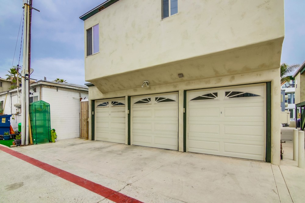 Virtual tour photo 35 of 34 for 807 Manhattan Ct