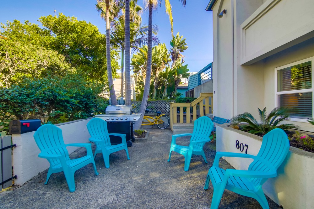 Virtual tour photo 6 of 39 for 807 Nahant Ct