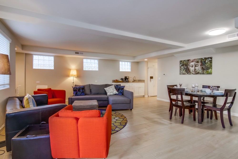 Virtual tour photo 10 of 39 for 807 Nahant Ct