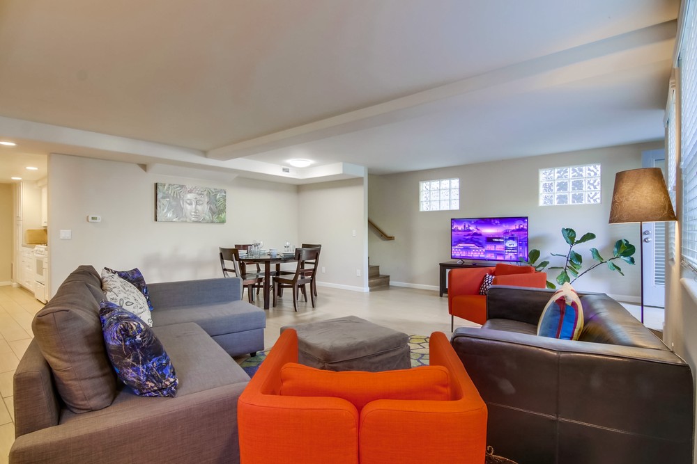Virtual tour photo 16 of 39 for 807 Nahant Ct