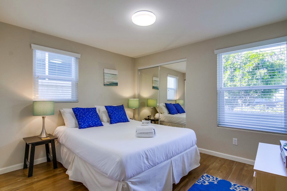Virtual tour photo 33 of 39 for 807 Nahant Ct