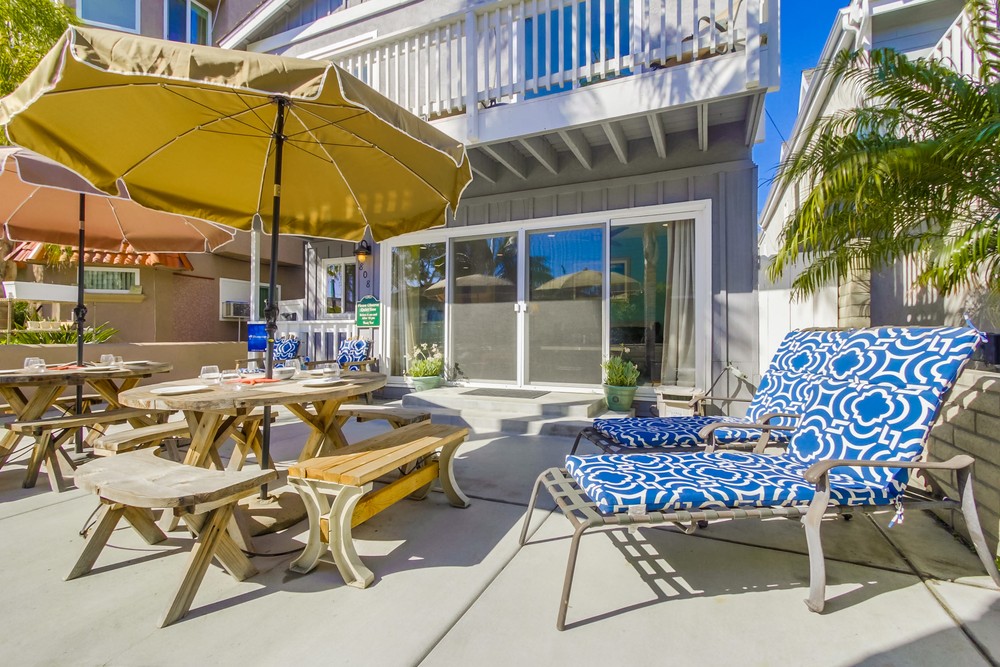 Virtual tour photo 8 of 52 for 808 Brighton Ct