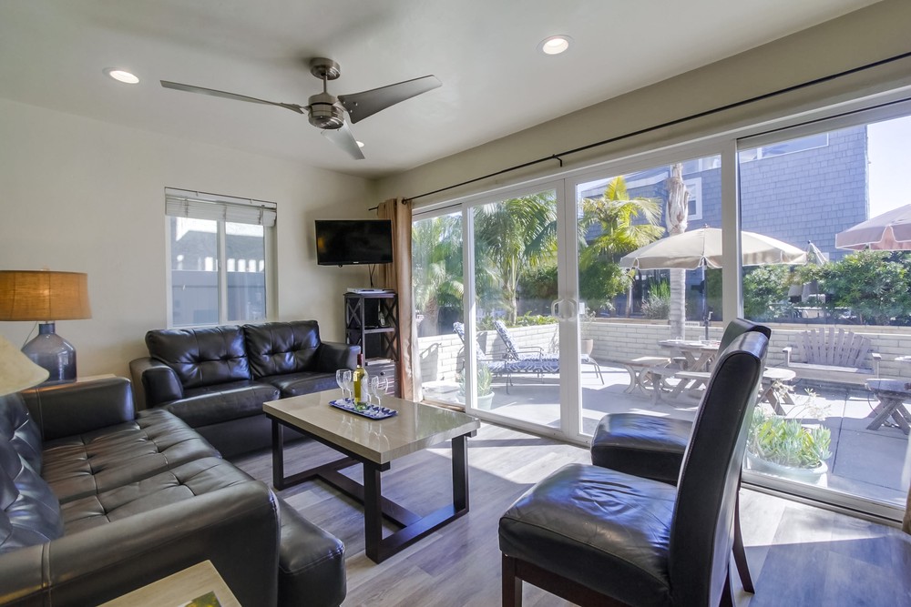 Virtual tour photo 15 of 52 for 808 Brighton Ct