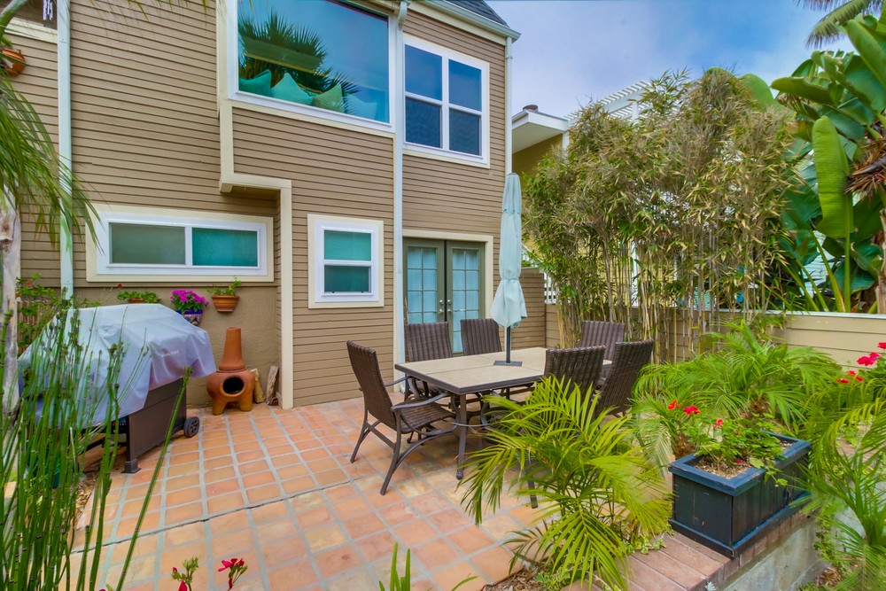 Virtual tour photo 4 of 41 for 808 Monterey Ct