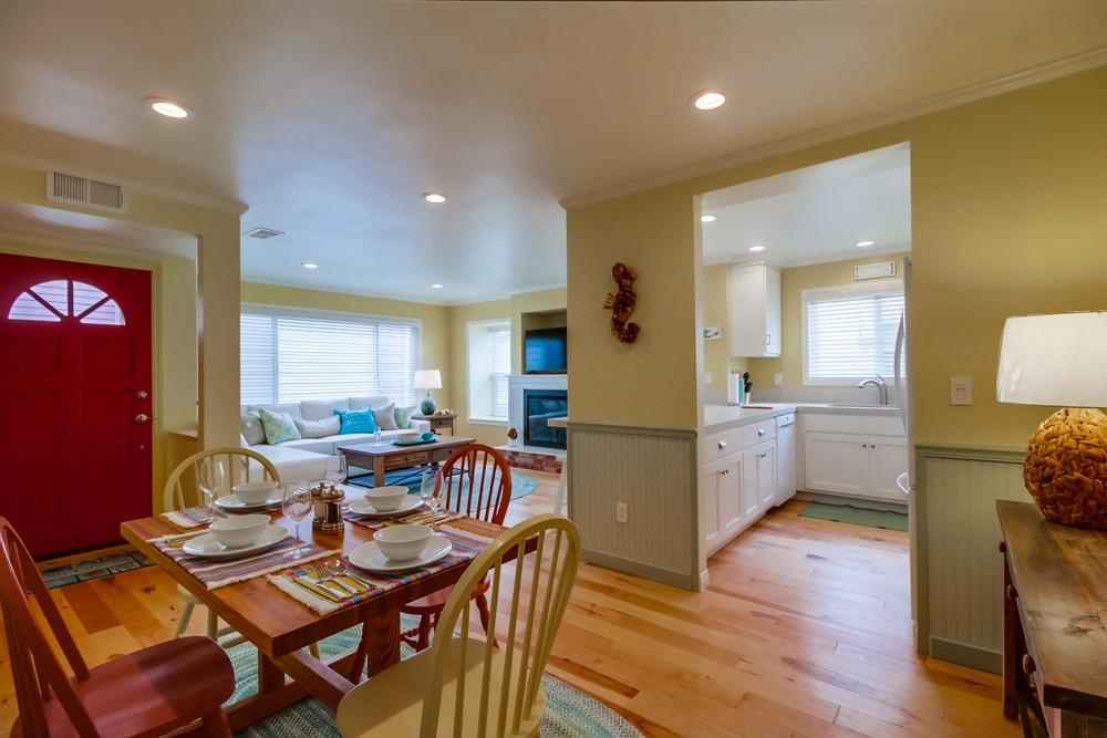 Virtual tour photo 15 of 41 for 808 Monterey Ct