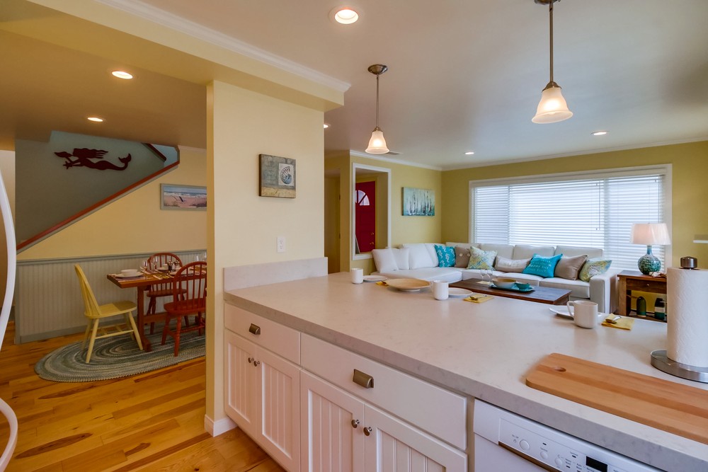 Virtual tour photo 18 of 41 for 808 Monterey Ct