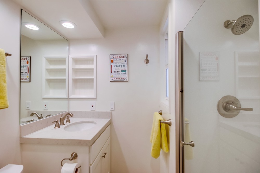 Virtual tour photo 19 of 41 for 808 Monterey Ct