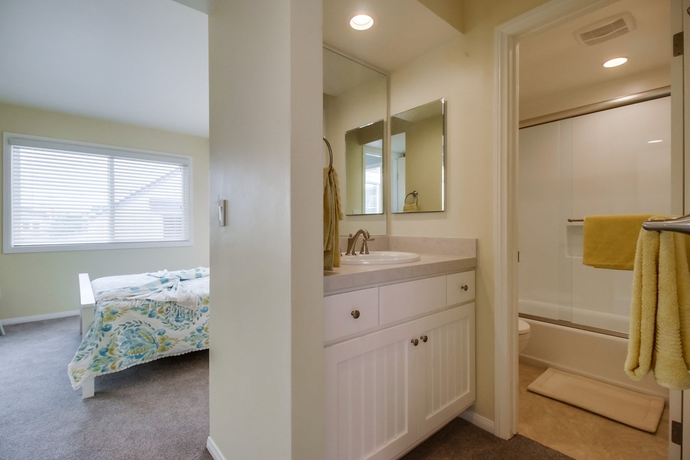Virtual tour photo 32 of 41 for 808 Monterey Ct