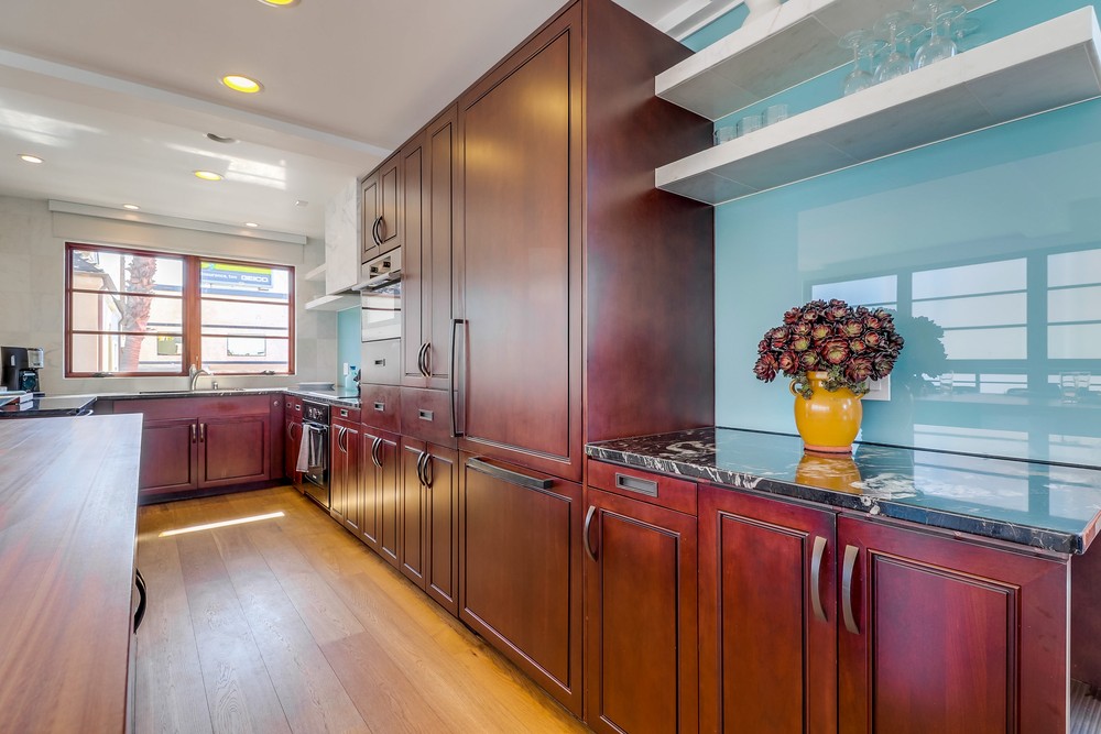 Virtual tour photo 19 of 61 for 808 Salem Ct