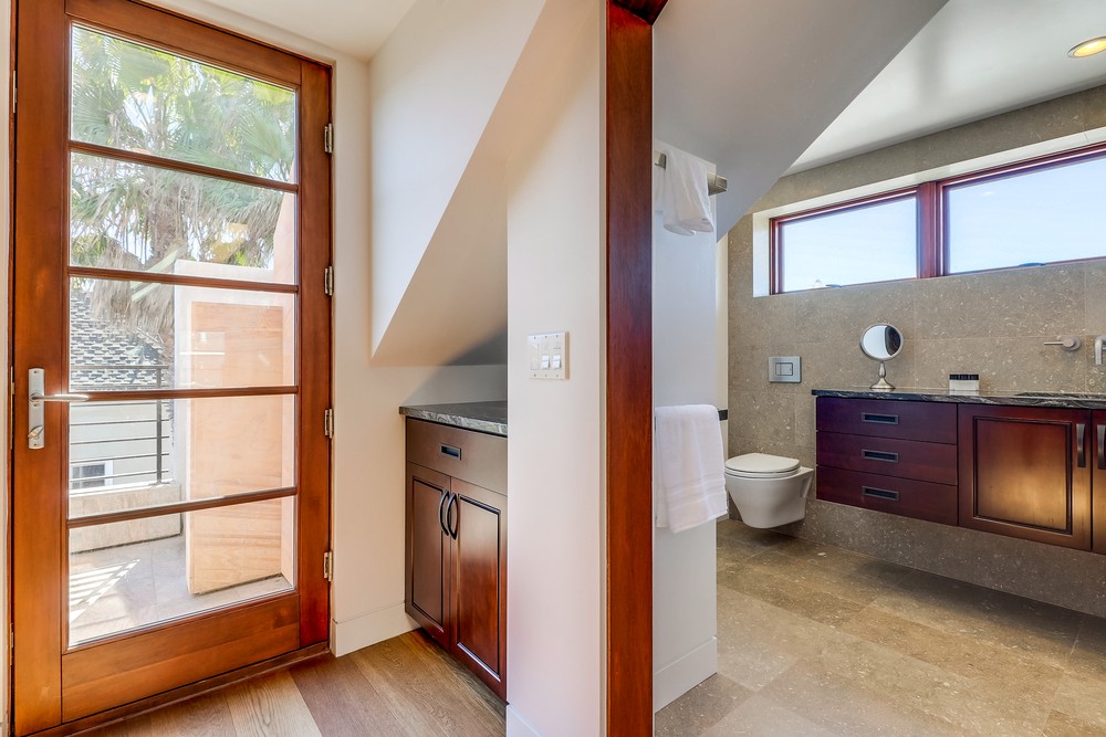 Virtual tour photo 38 of 61 for 808 Salem Ct