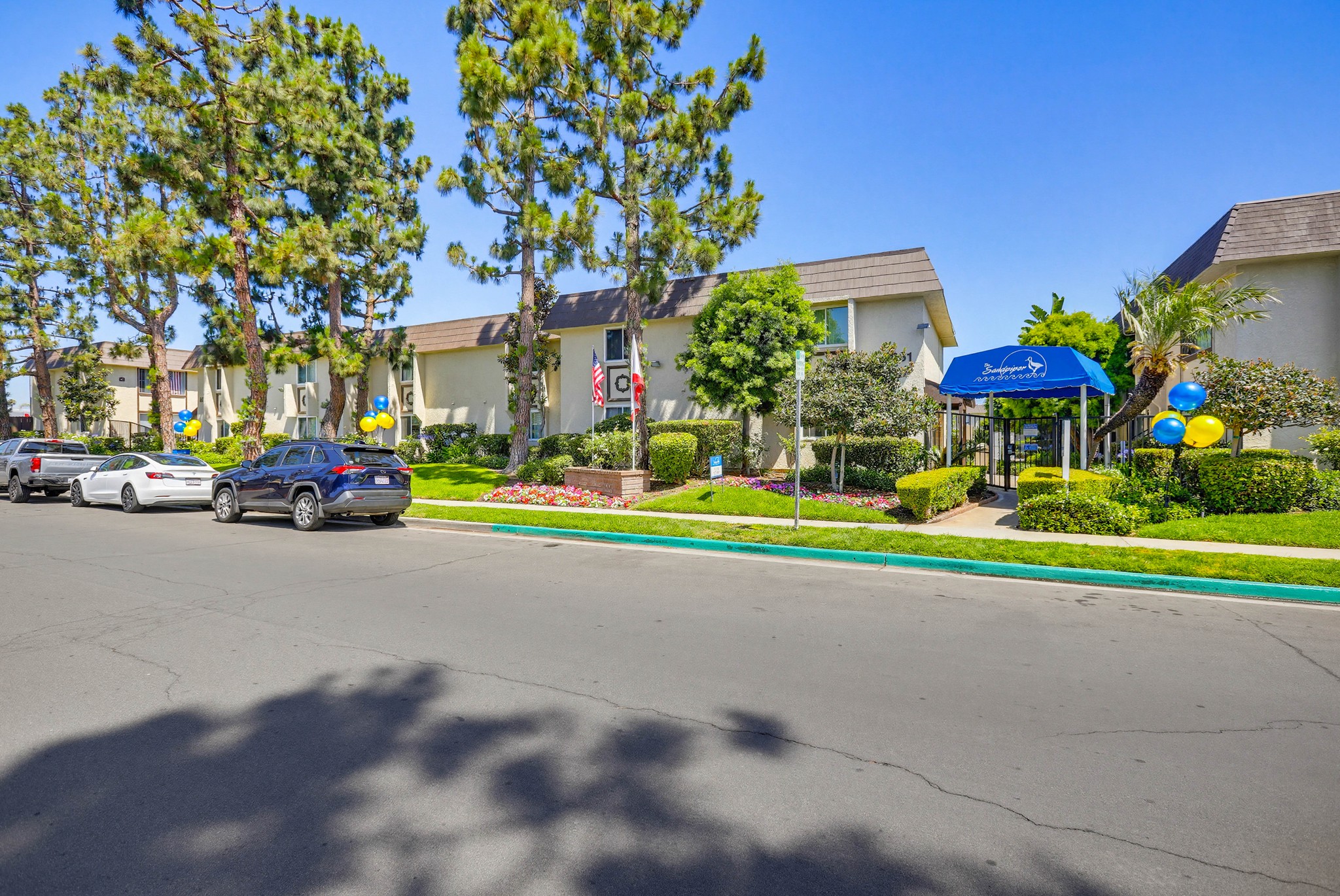 Virtual tour photo 5 of 99 for 8081 Holland Dr