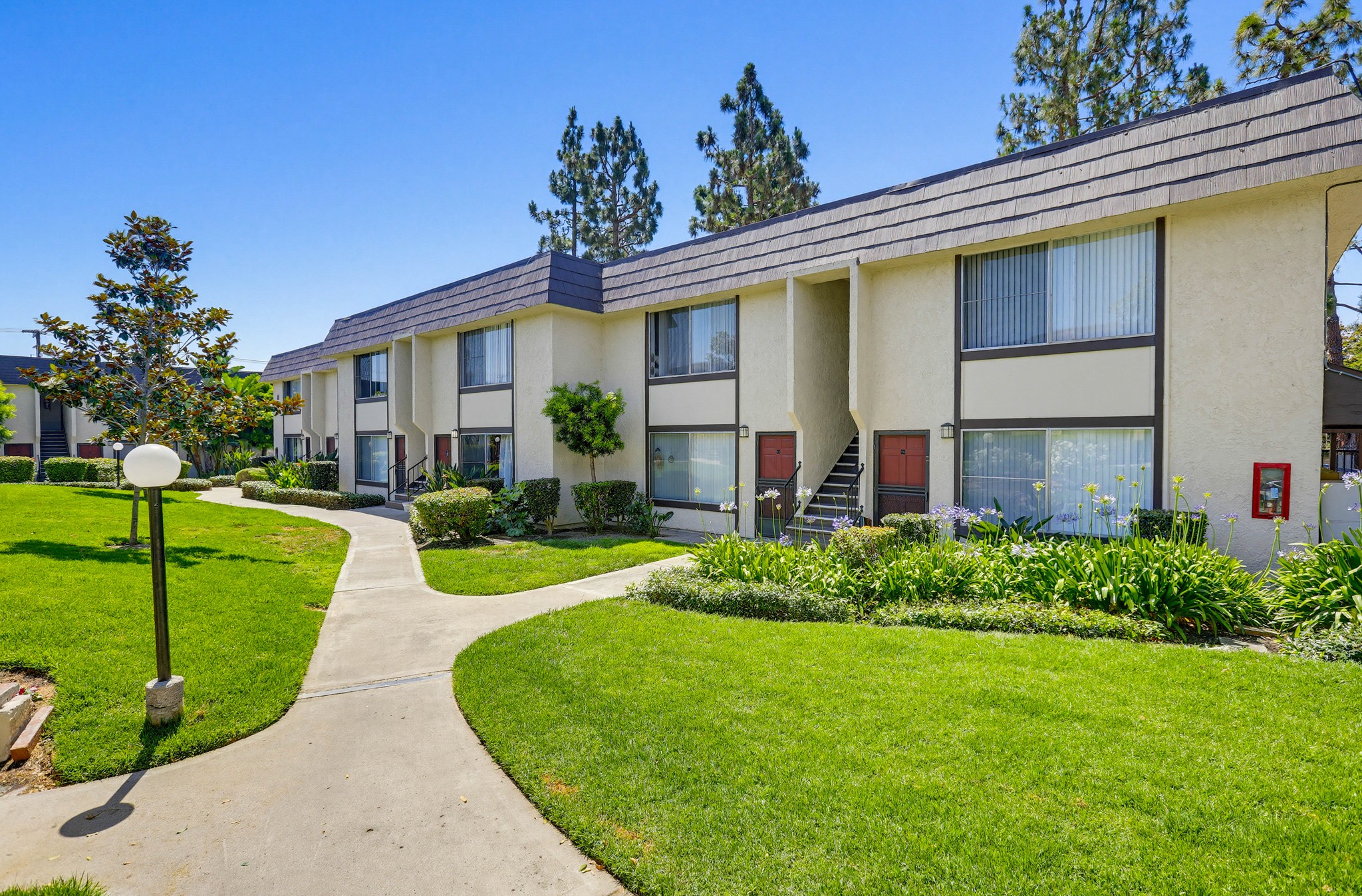 Virtual tour photo 8 of 99 for 8081 Holland Dr