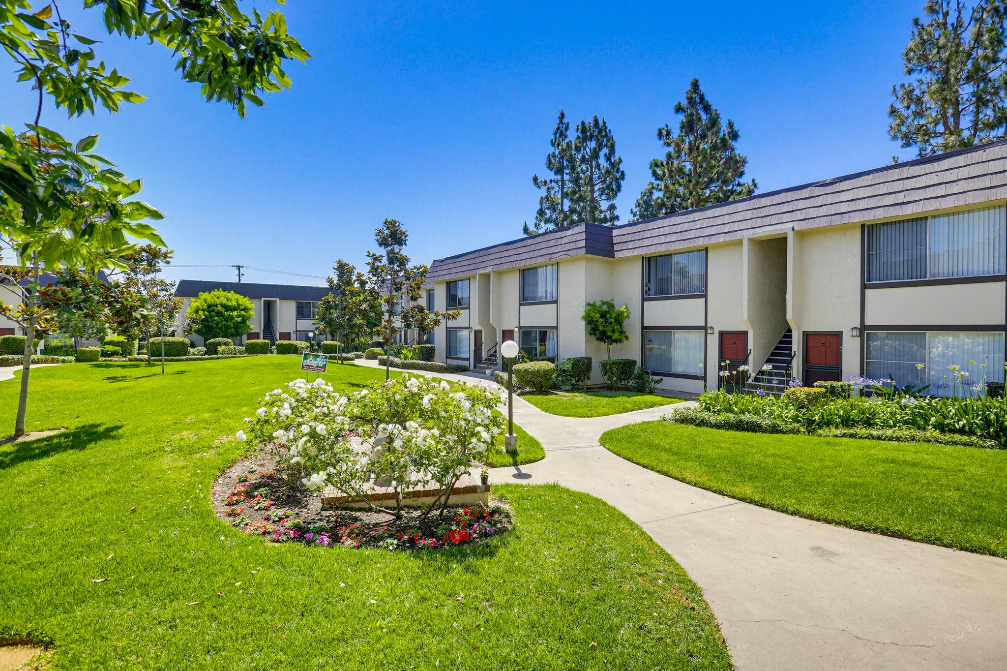 Virtual tour photo 9 of 99 for 8081 Holland Dr
