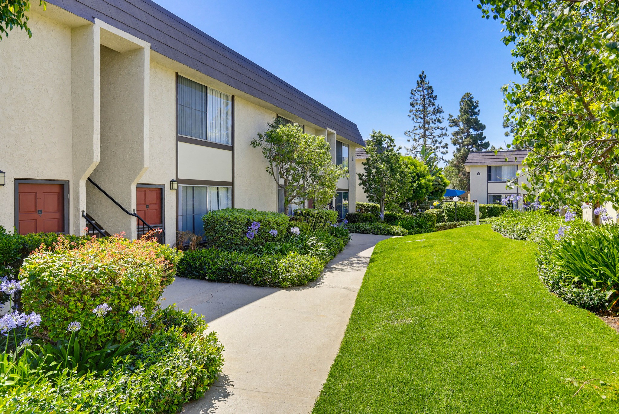 Virtual tour photo 12 of 99 for 8081 Holland Dr