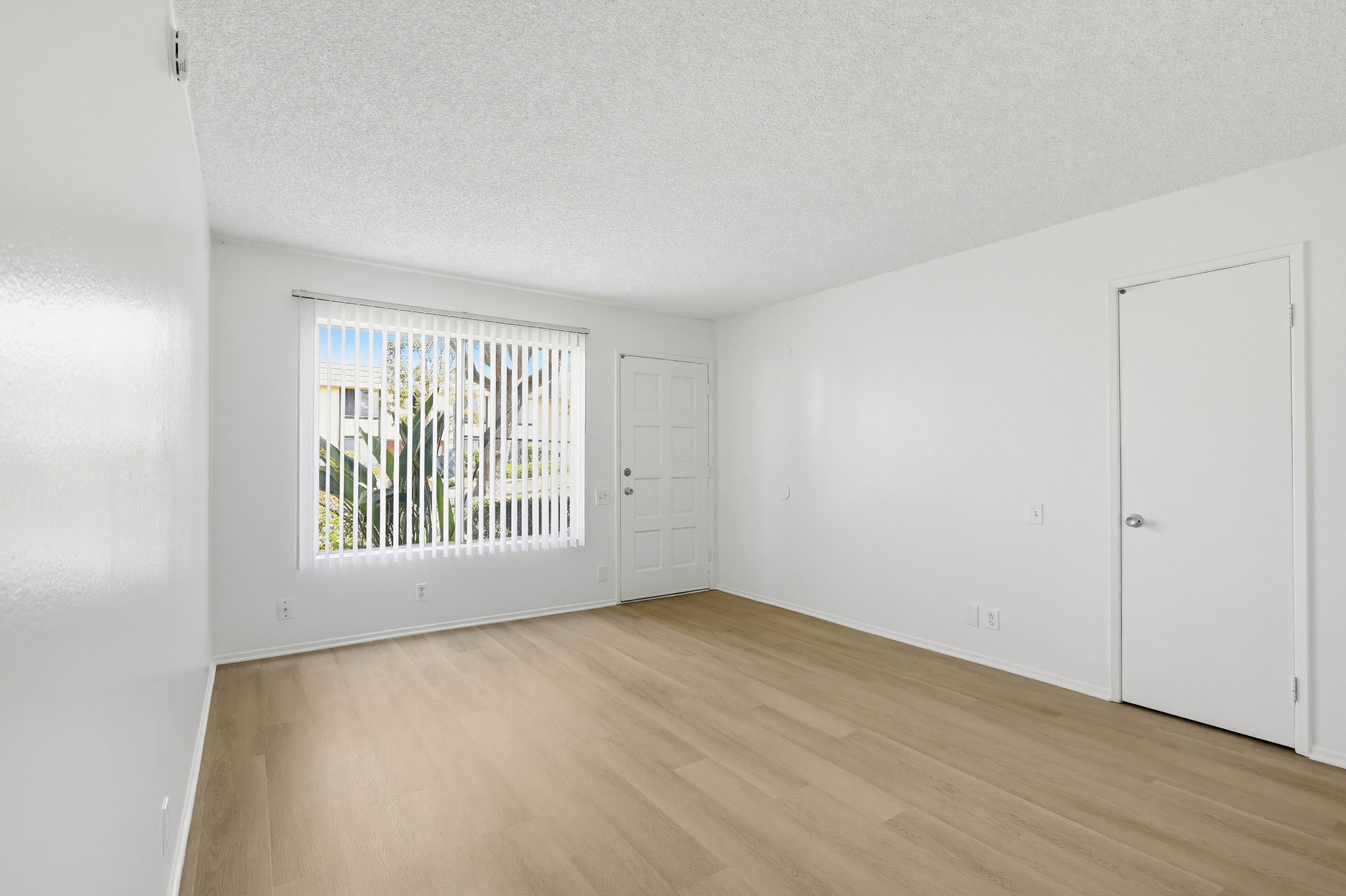 Virtual tour photo 15 of 99 for 8081 Holland Dr