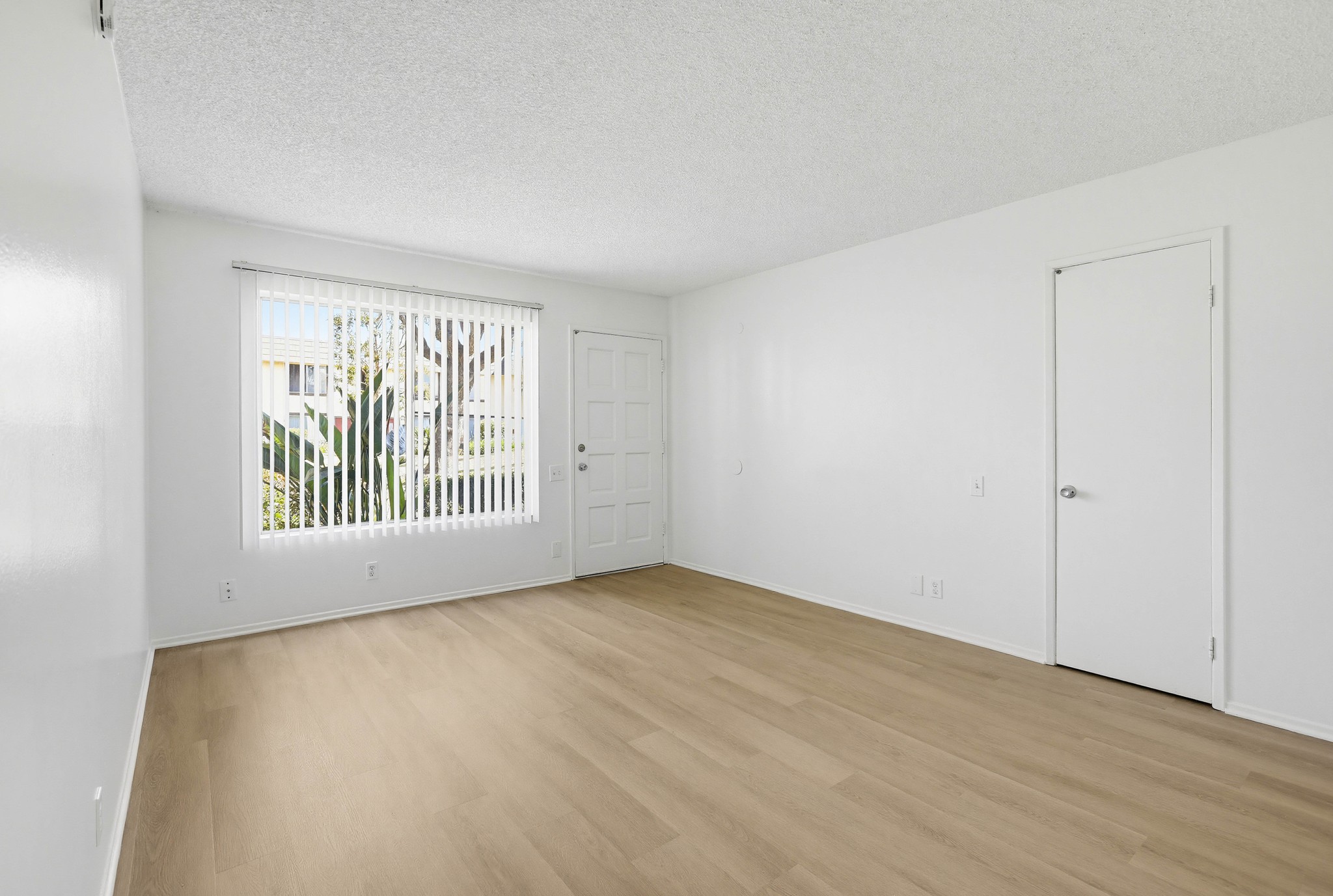 Virtual tour photo 16 of 99 for 8081 Holland Dr