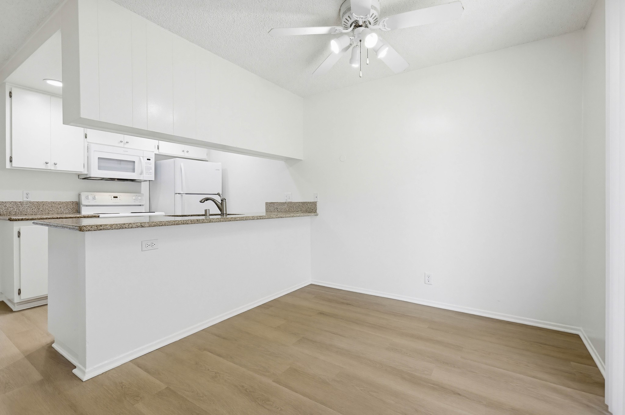 Virtual tour photo 22 of 99 for 8081 Holland Dr