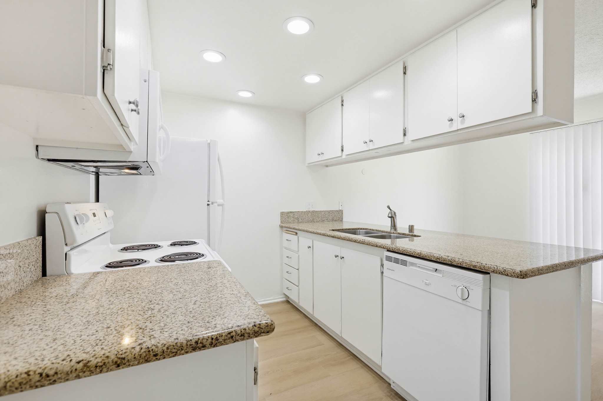 Virtual tour photo 26 of 99 for 8081 Holland Dr