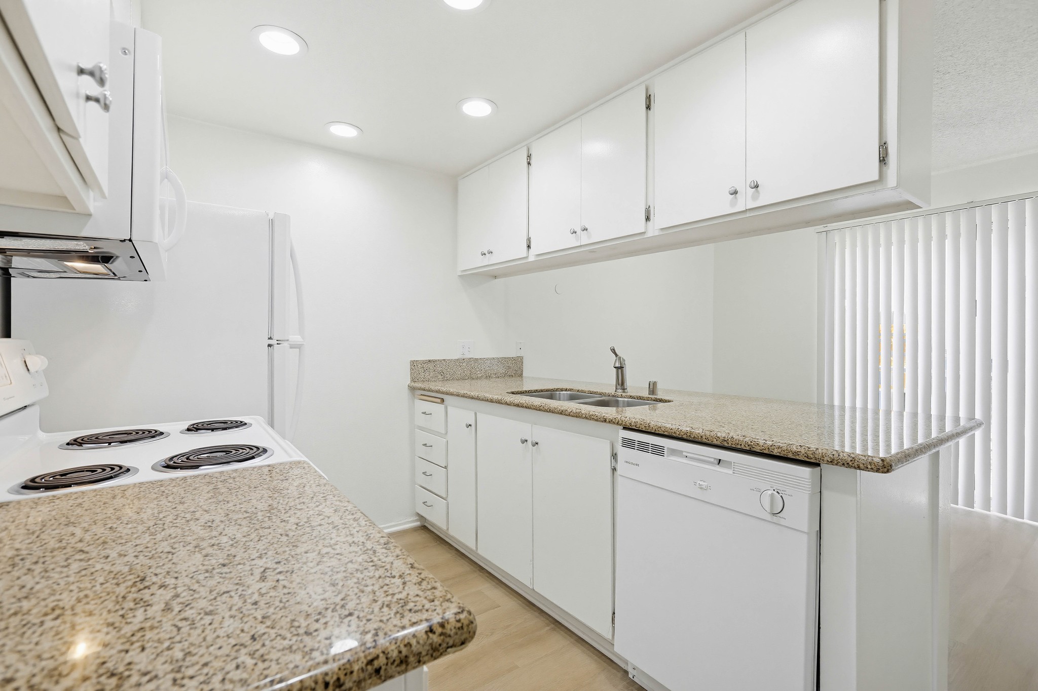 Virtual tour photo 28 of 99 for 8081 Holland Dr