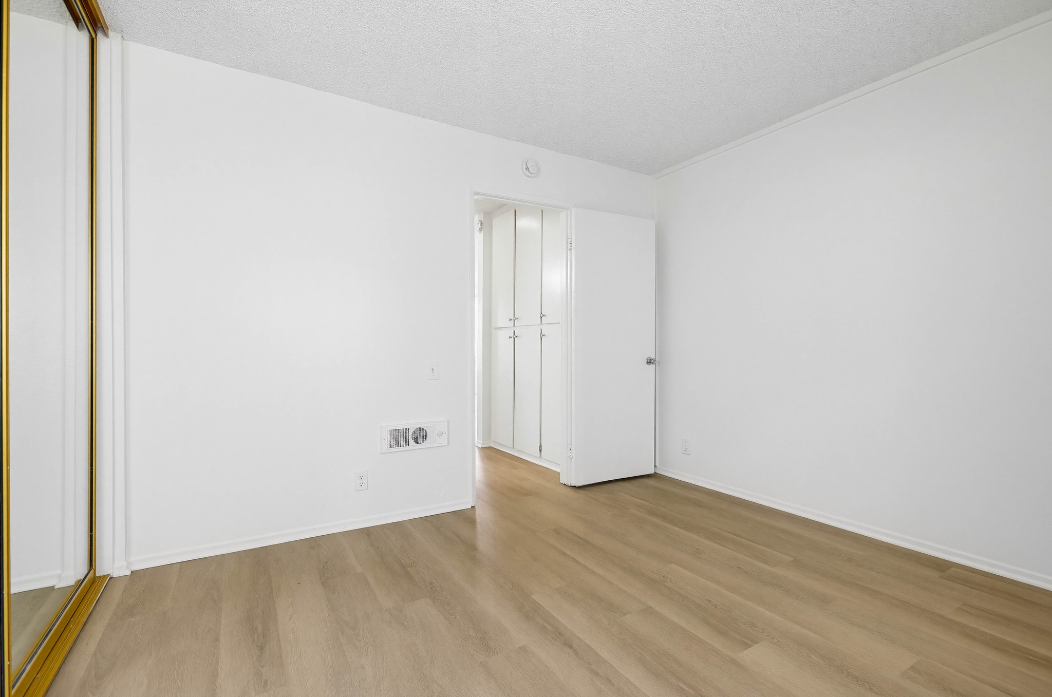 Virtual tour photo 41 of 99 for 8081 Holland Dr