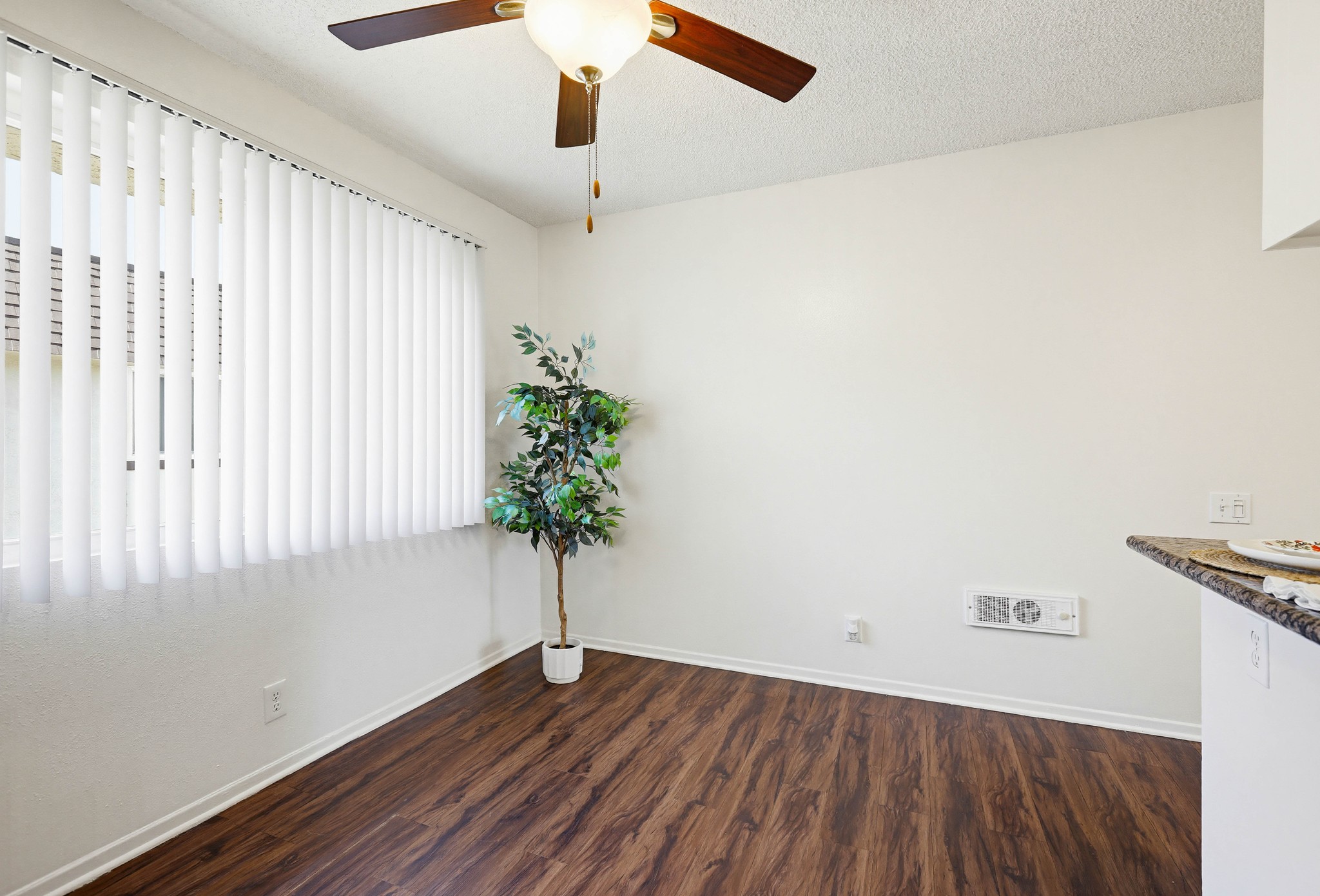 Virtual tour photo 58 of 99 for 8081 Holland Dr