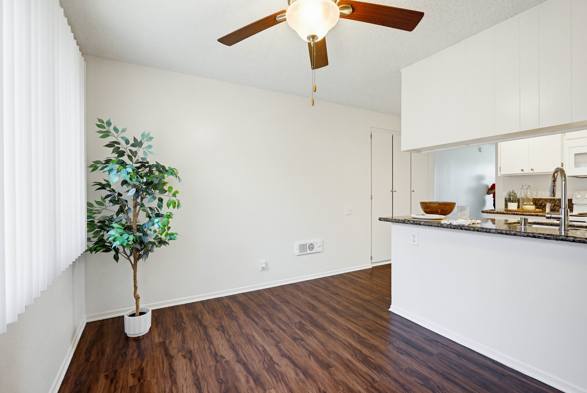 Virtual tour photo 59 of 99 for 8081 Holland Dr