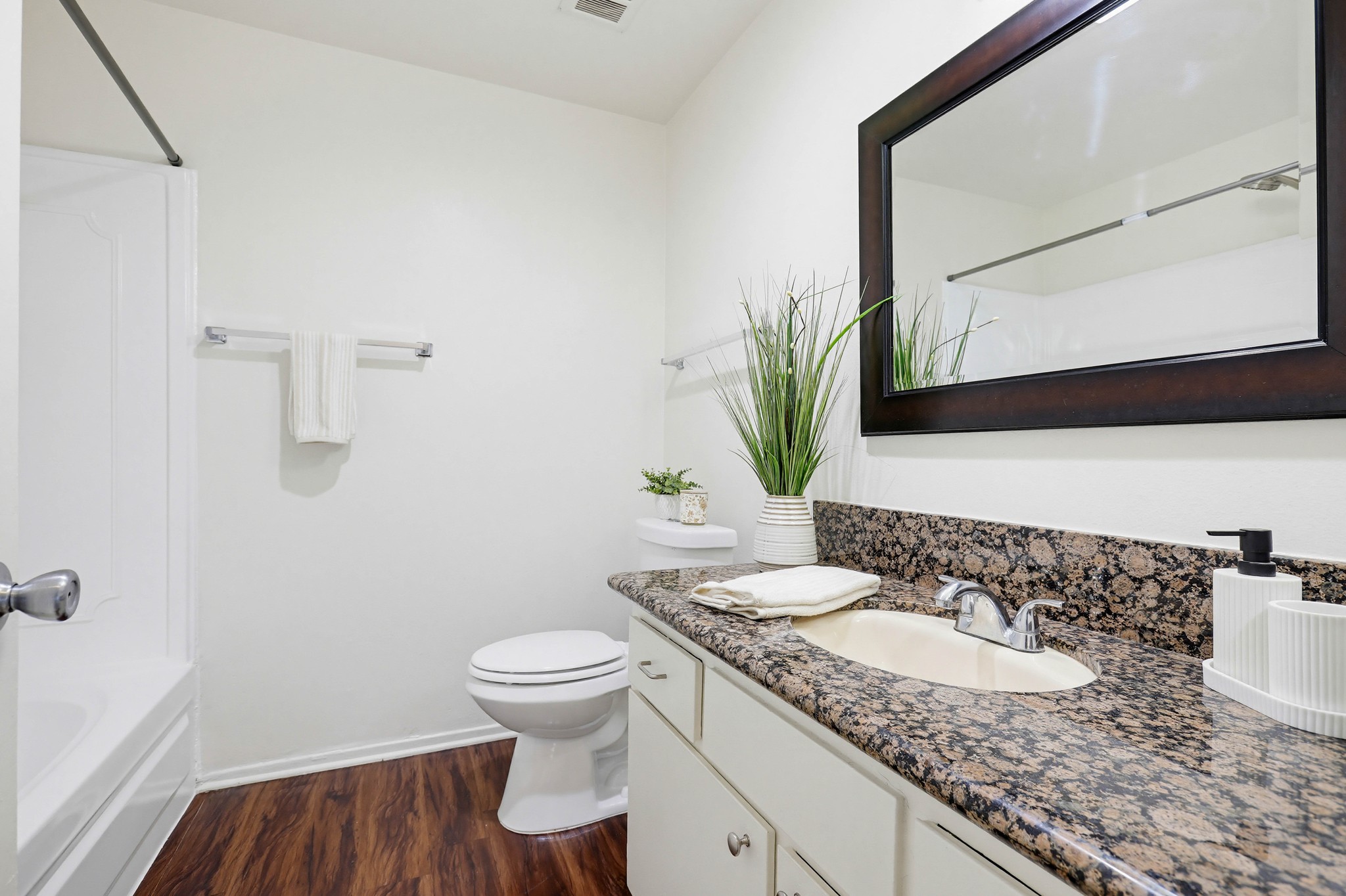 Virtual tour photo 67 of 99 for 8081 Holland Dr