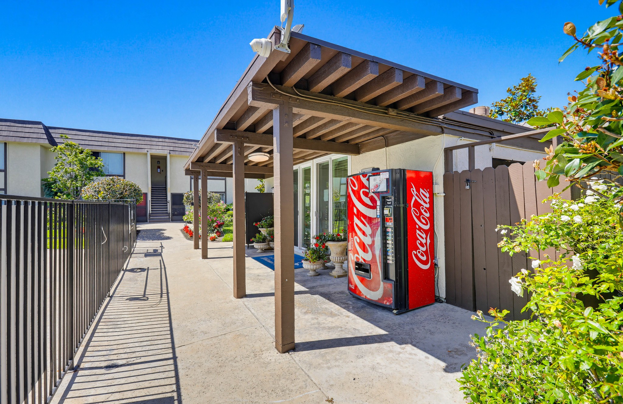 Virtual tour photo 83 of 99 for 8081 Holland Dr