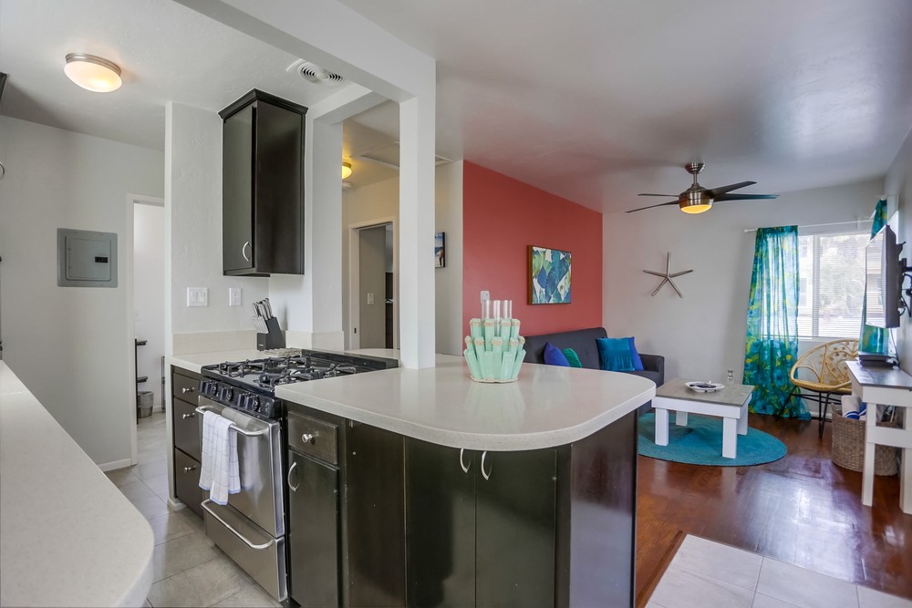 Virtual tour photo 16 of 28 for 809 Manhattan Ct