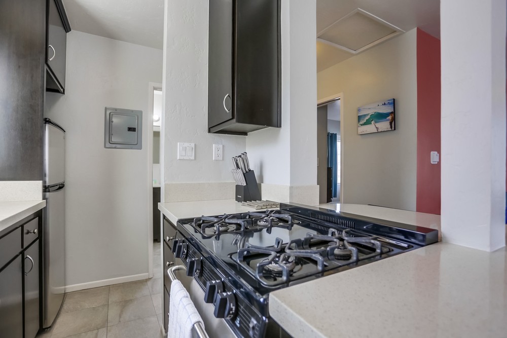 Virtual tour photo 17 of 28 for 809 Manhattan Ct