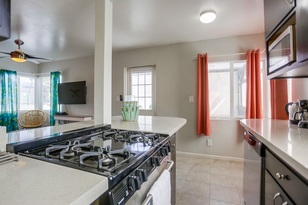 Virtual tour photo 20 of 28 for 809 Manhattan Ct