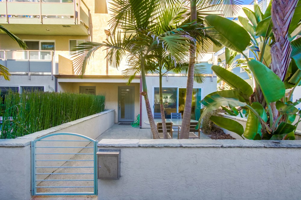 Virtual tour photo 3 of 42 for 810 Ensenada Ct