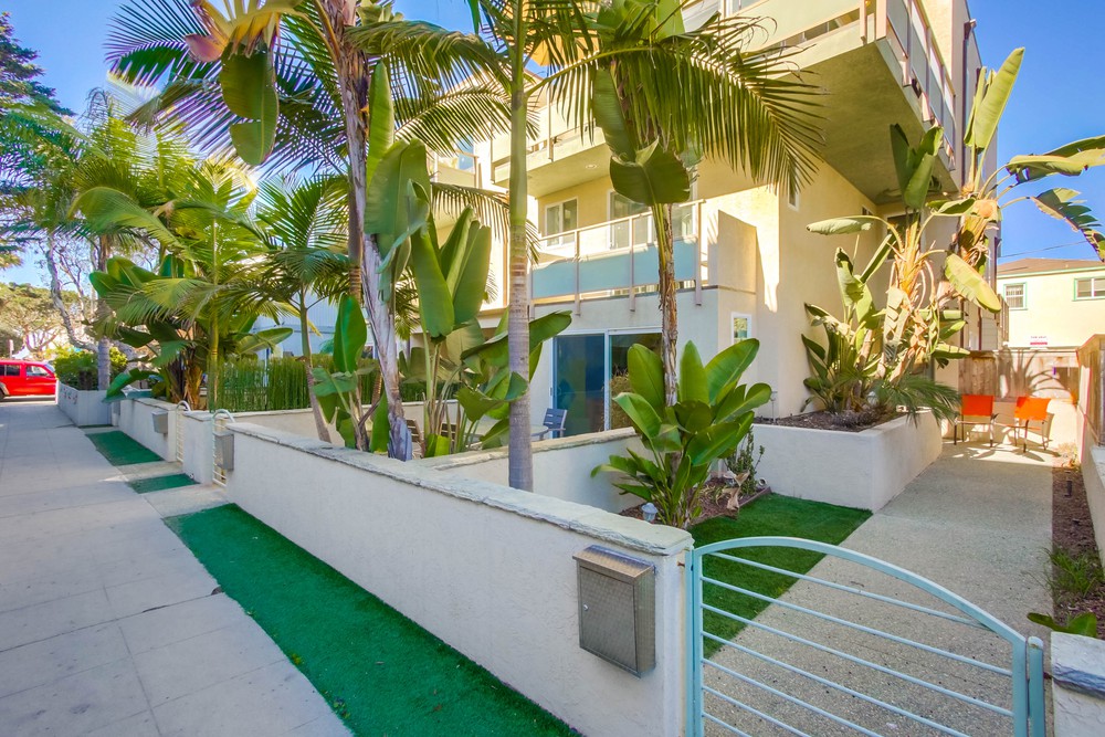 Virtual tour photo 4 of 42 for 810 Ensenada Ct