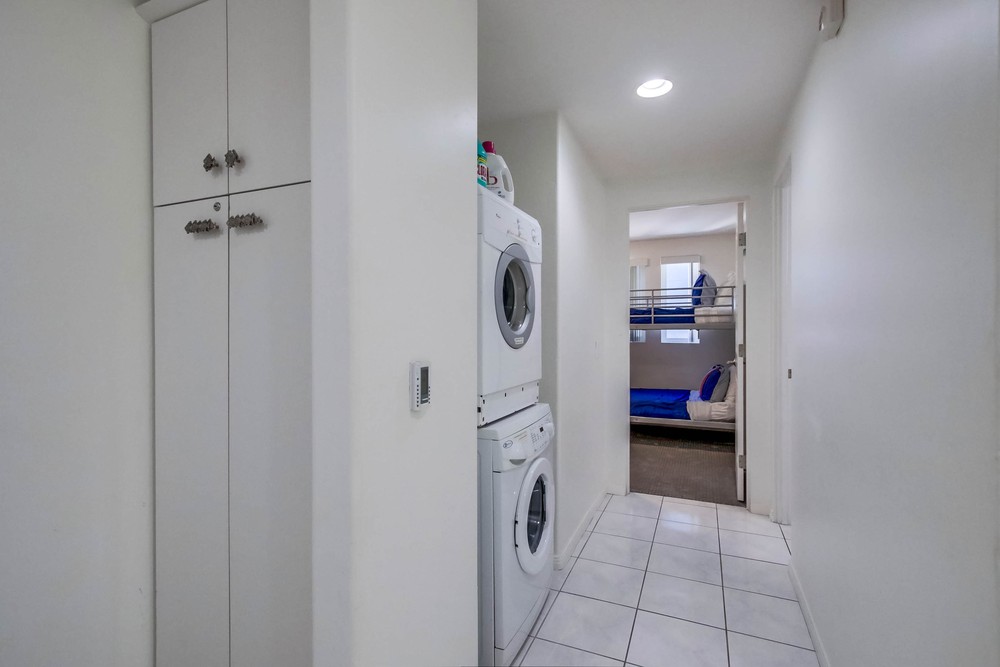 Virtual tour photo 31 of 42 for 810 Ensenada Ct