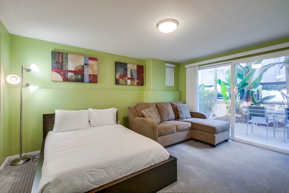 Virtual tour photo 35 of 42 for 810 Ensenada Ct