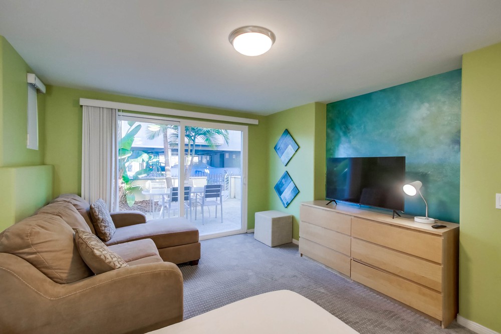 Virtual tour photo 36 of 42 for 810 Ensenada Ct