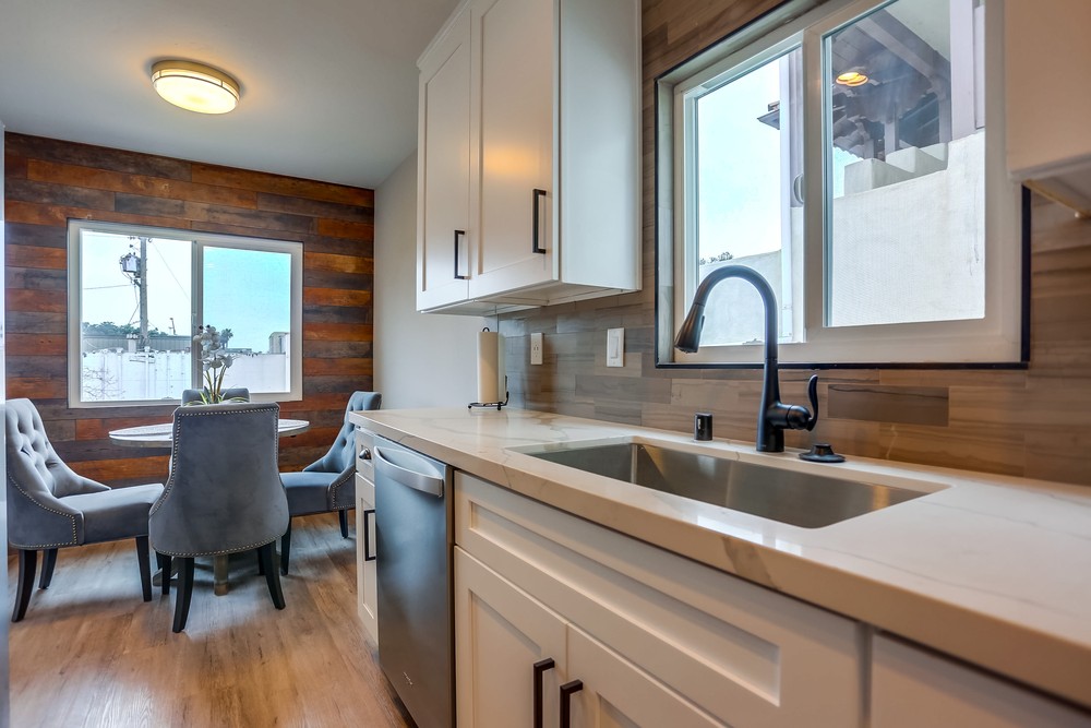 Virtual tour photo 16 of 27 for 810 Island Ct