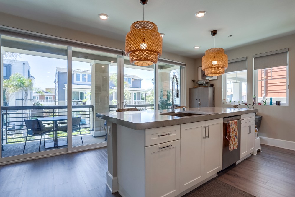 Virtual tour photo 10 of 38 for 810 Santa Barbara Pl