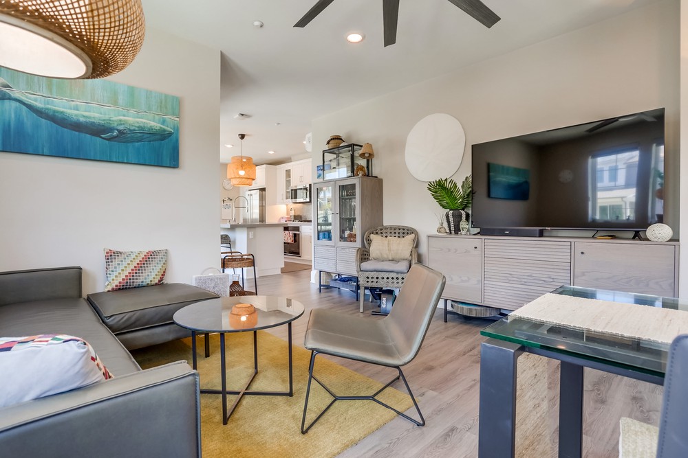Virtual tour photo 17 of 38 for 810 Santa Barbara Pl