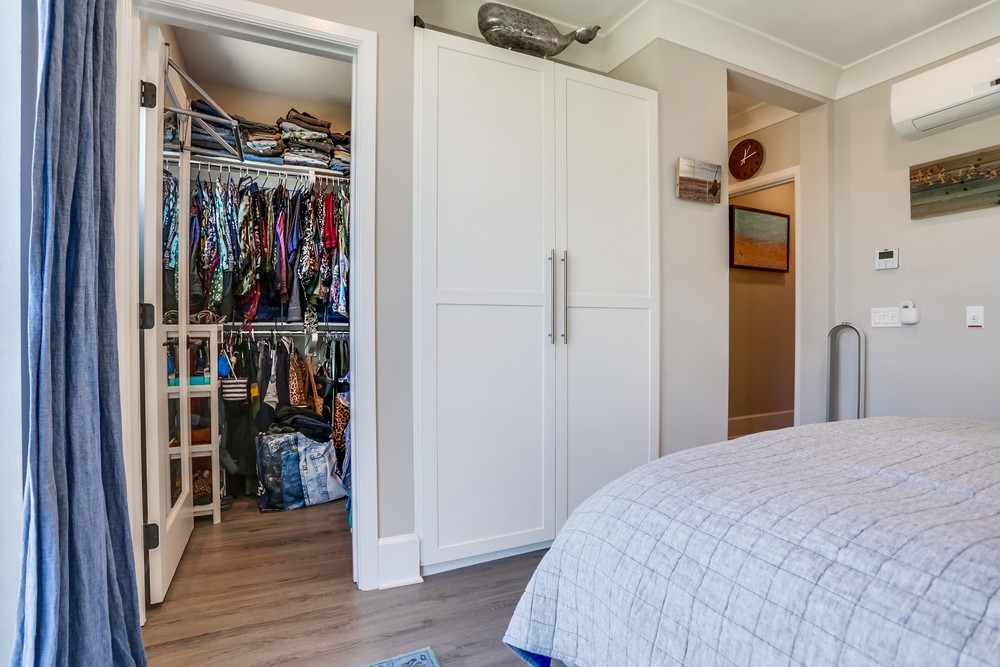 Virtual tour photo 28 of 38 for 810 Santa Barbara Pl