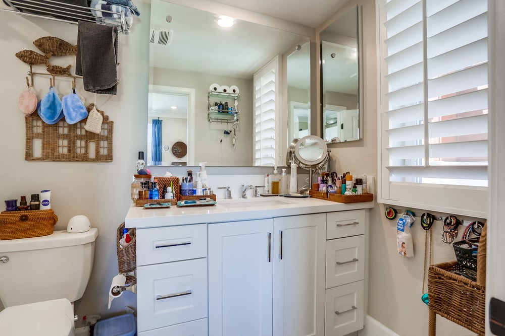 Virtual tour photo 29 of 38 for 810 Santa Barbara Pl