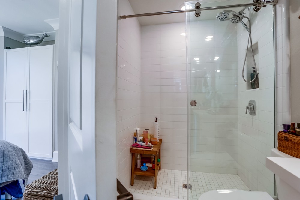 Virtual tour photo 30 of 38 for 810 Santa Barbara Pl