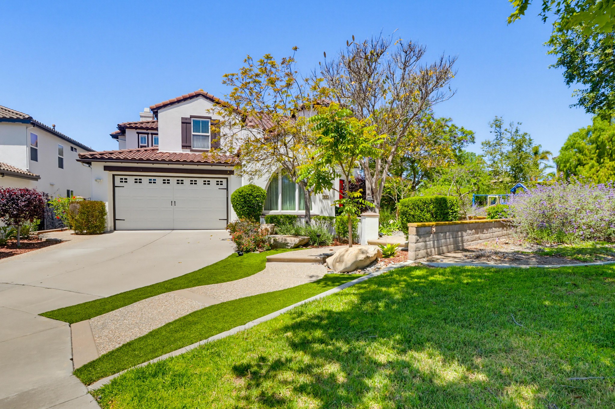 Virtual tour photo 1 of 63 for 810 Scenic Terrace Pl