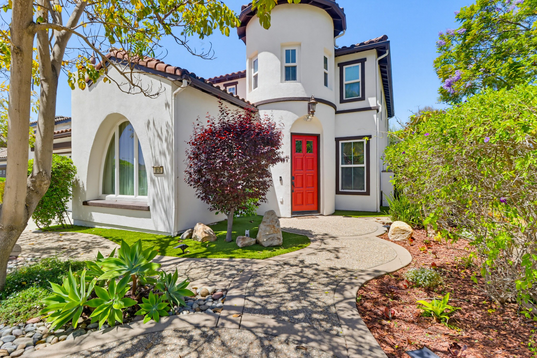 Virtual tour photo 4 of 63 for 810 Scenic Terrace Pl