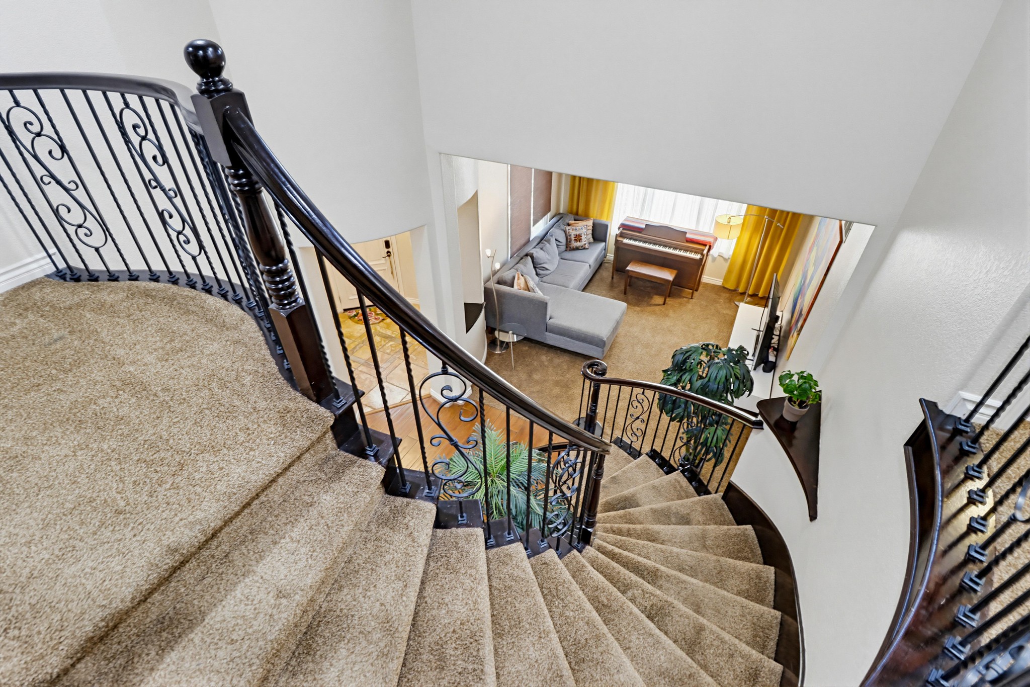Virtual tour photo 23 of 63 for 810 Scenic Terrace Pl