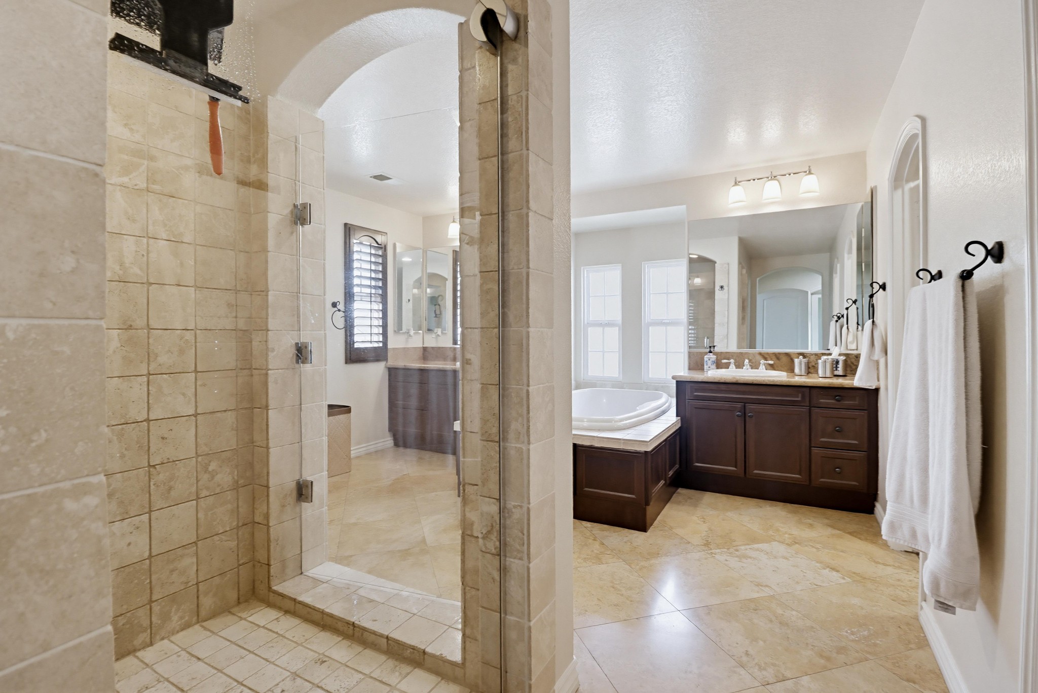 Virtual tour photo 29 of 63 for 810 Scenic Terrace Pl