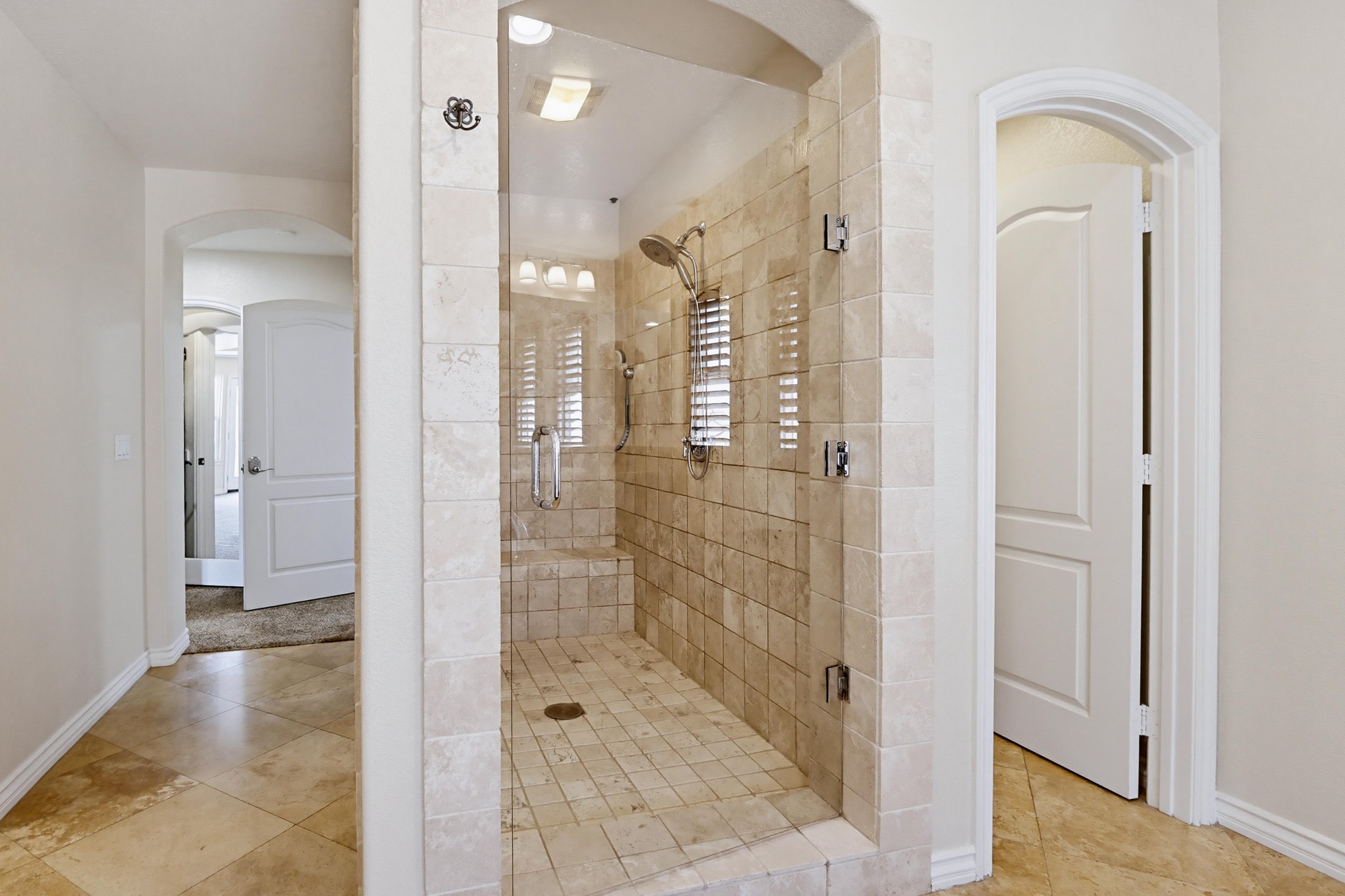 Virtual tour photo 32 of 63 for 810 Scenic Terrace Pl